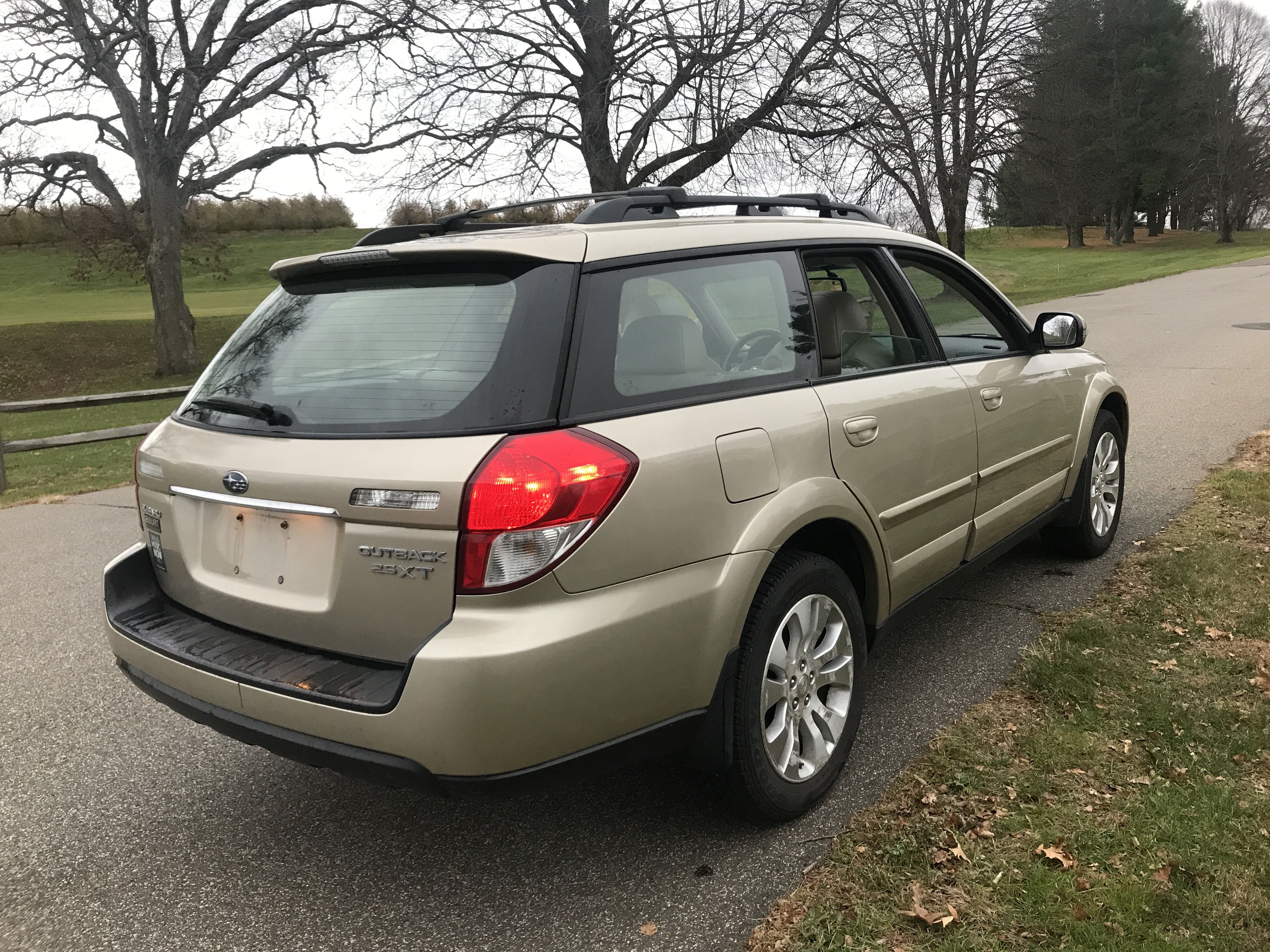 2008 Subaru Outback 2.5XT Limited, EJ255 turbo boxer, full-time symmetrical AWD, 5-speed manual One Owner 71K low mileage — photo 10